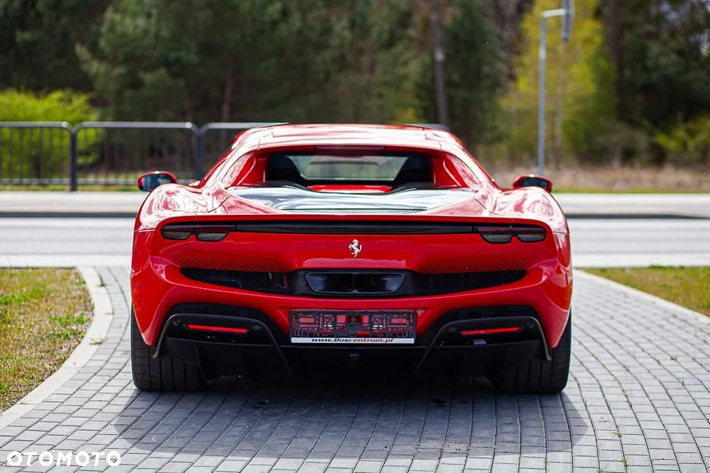Ferrari 296 GTB - 13