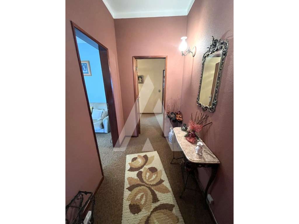 Moradia T4 + T1 com Terreno de 7.800 m² no Cadaval - Vista para a S... - Grande imagem: 5/47