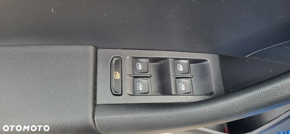 Skoda RAPID 1.4 TSI DSG Style - 13