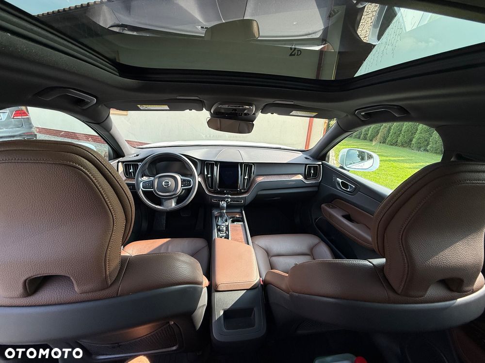 Volvo XC 60 T5 AWD Geartronic Momentum Pro - 8