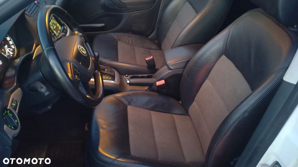 Skoda Octavia 2.0 TDI Ambiente DSG - 7