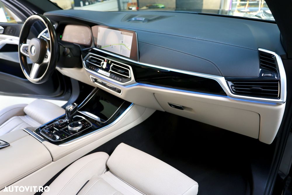 BMW X5 xDrive45e - 28