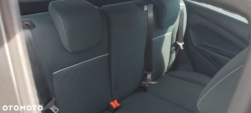 Ford Fiesta 1.25 SYNC Edition - 21