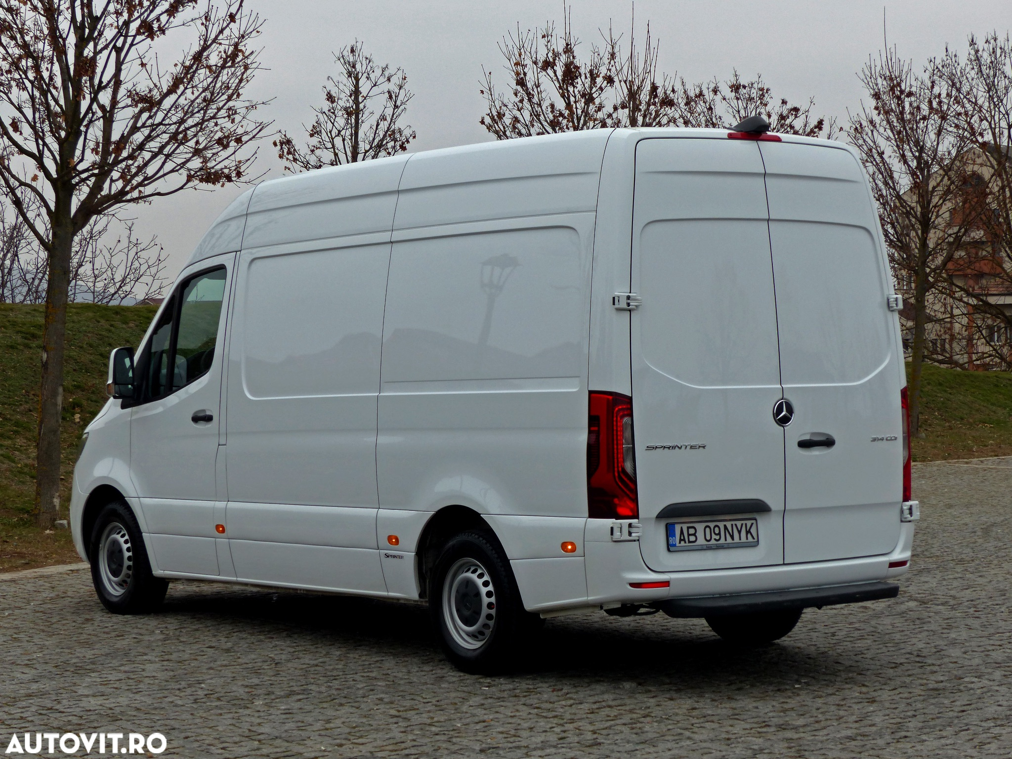 Mercedes-Benz Sprinter - 3