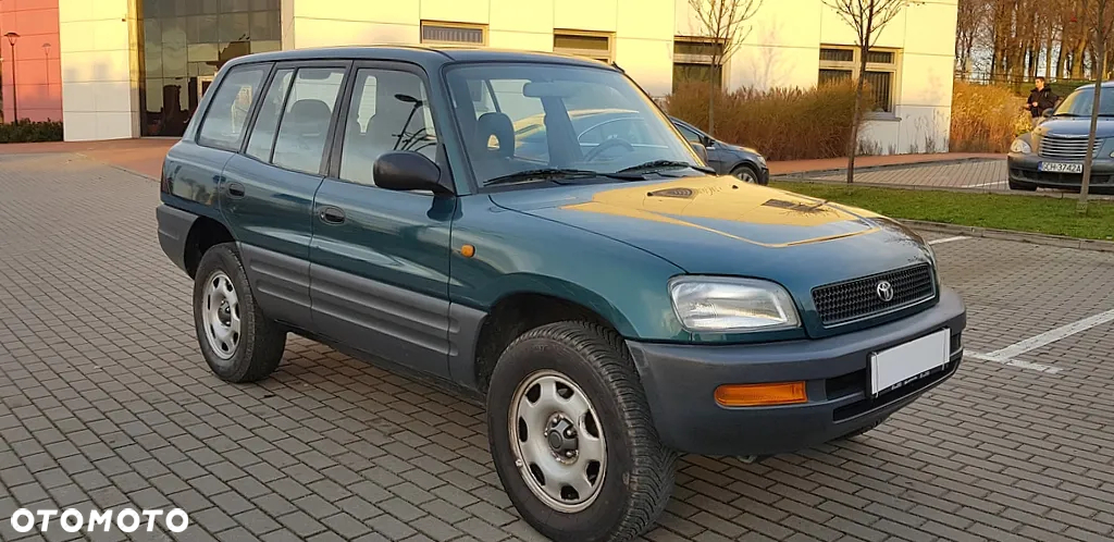 Toyota RAV4 2.0 - 3