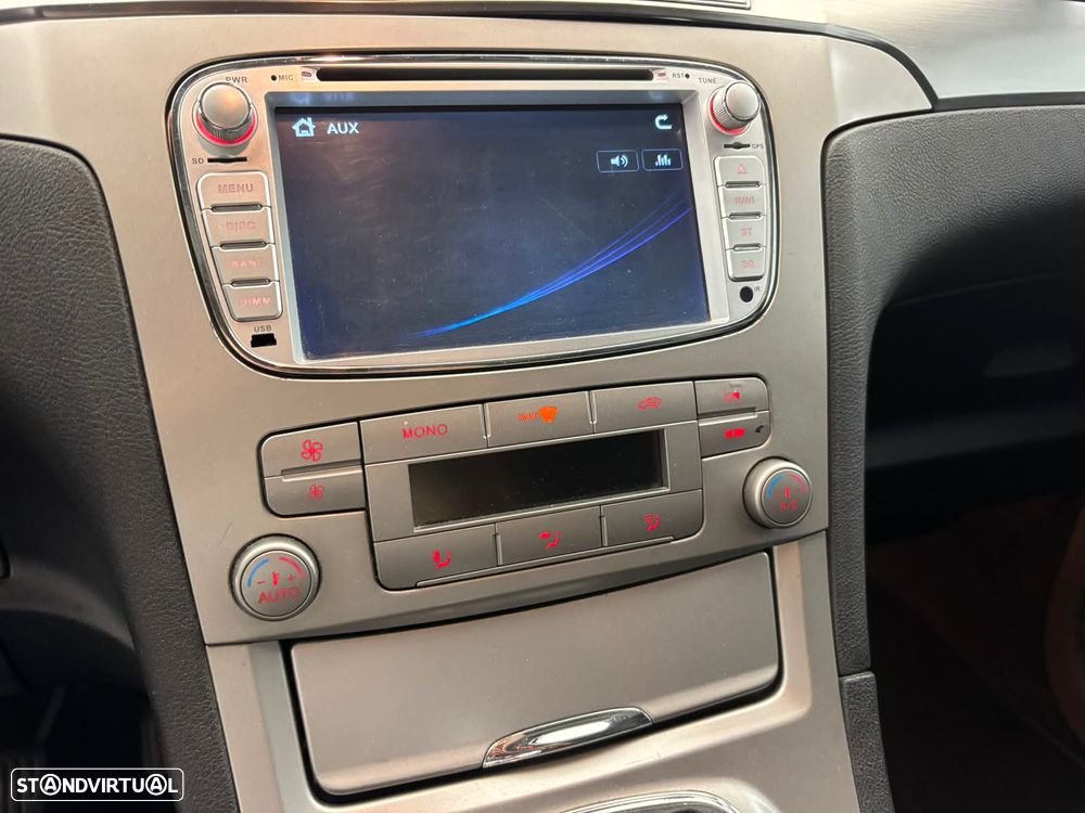Ford S-Max 1.8 TDCi Titanium 7L - 9