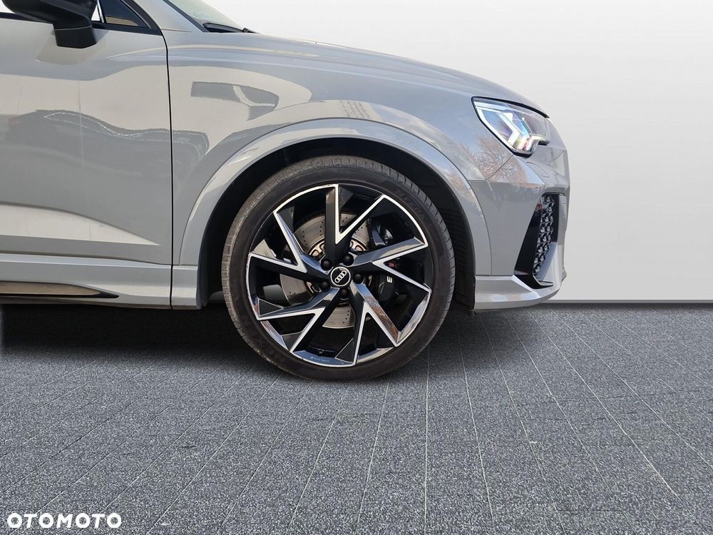Audi RS Q3 Sportback - 18