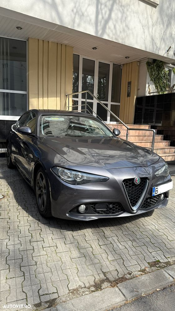 Alfa Romeo Giulia - 1