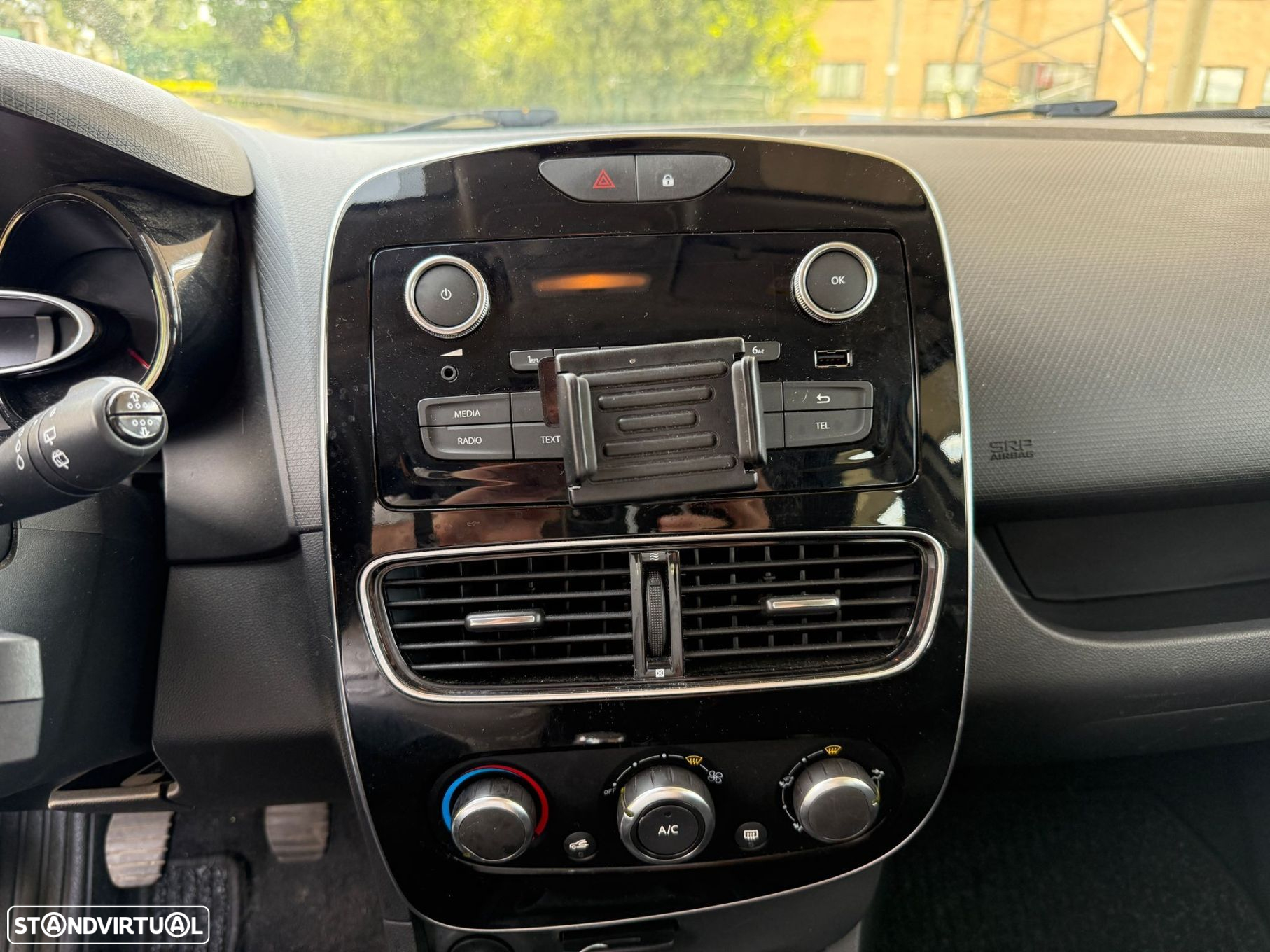 Renault Clio 1.5 dCi Zen - 11