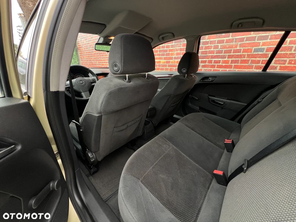 Opel Astra - 11