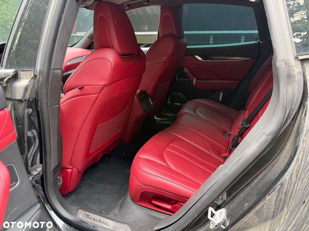 Maserati Levante S Q4 GranSport - 9
