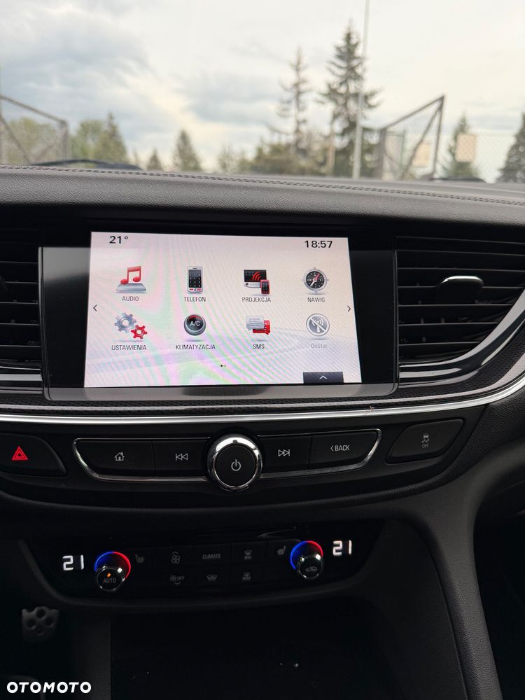 Opel Insignia - 18