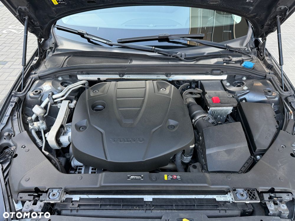 Volvo V60 D4 Momentum Pro - 28