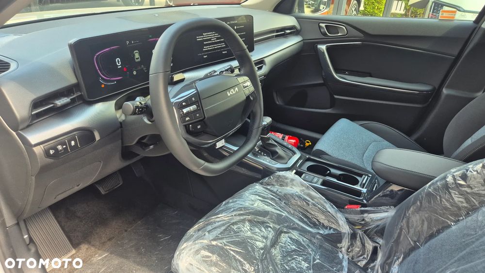 Kia XCeed 1.6 T-GDI M DCT - 13