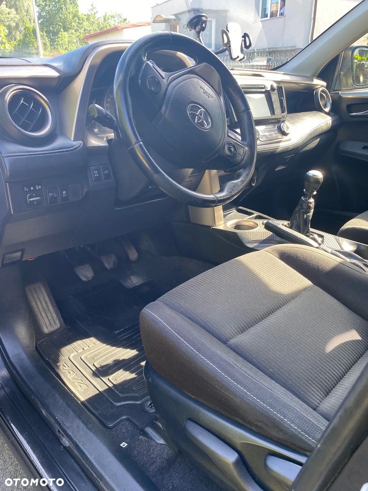 Toyota RAV4 - 5