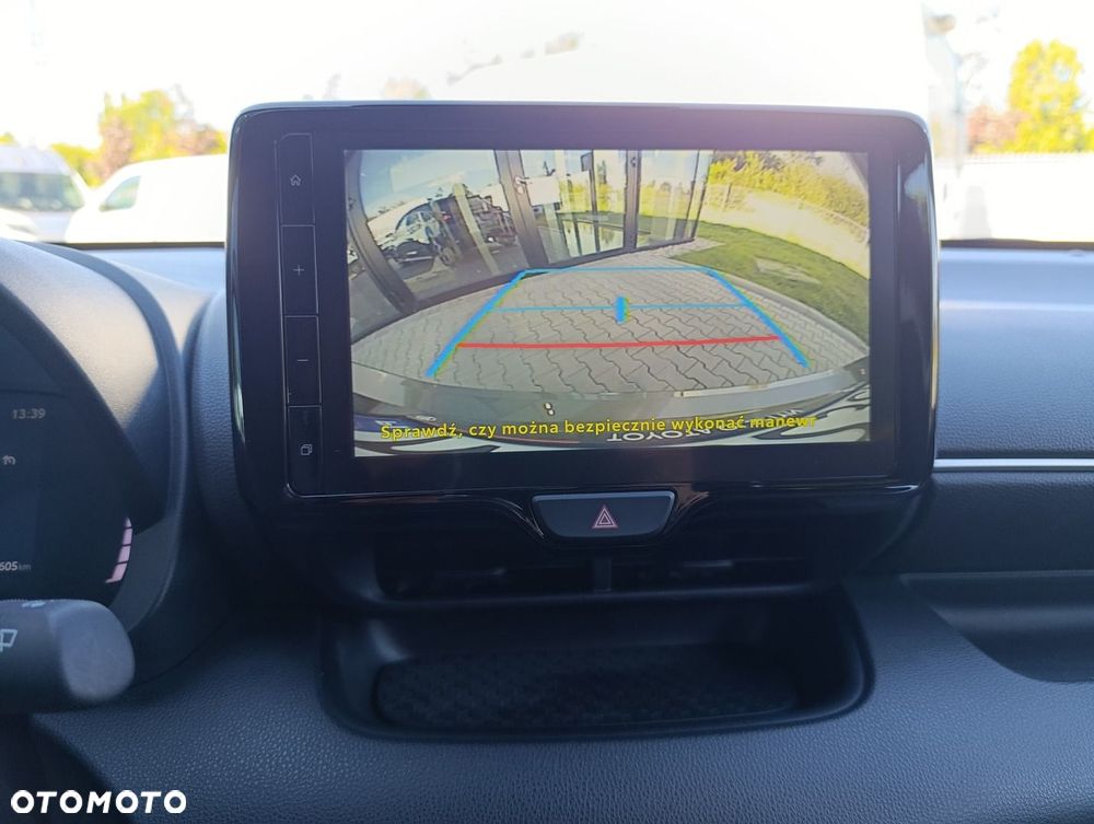 Toyota Yaris Hybrid 1.5 Style - 23