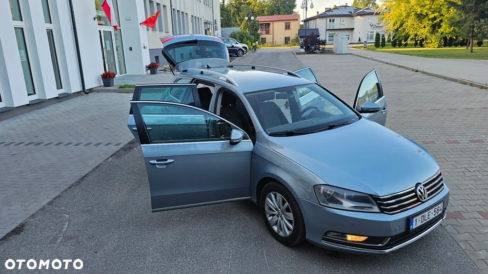 Volkswagen Passat 2.0 TDI Comfortline - 12