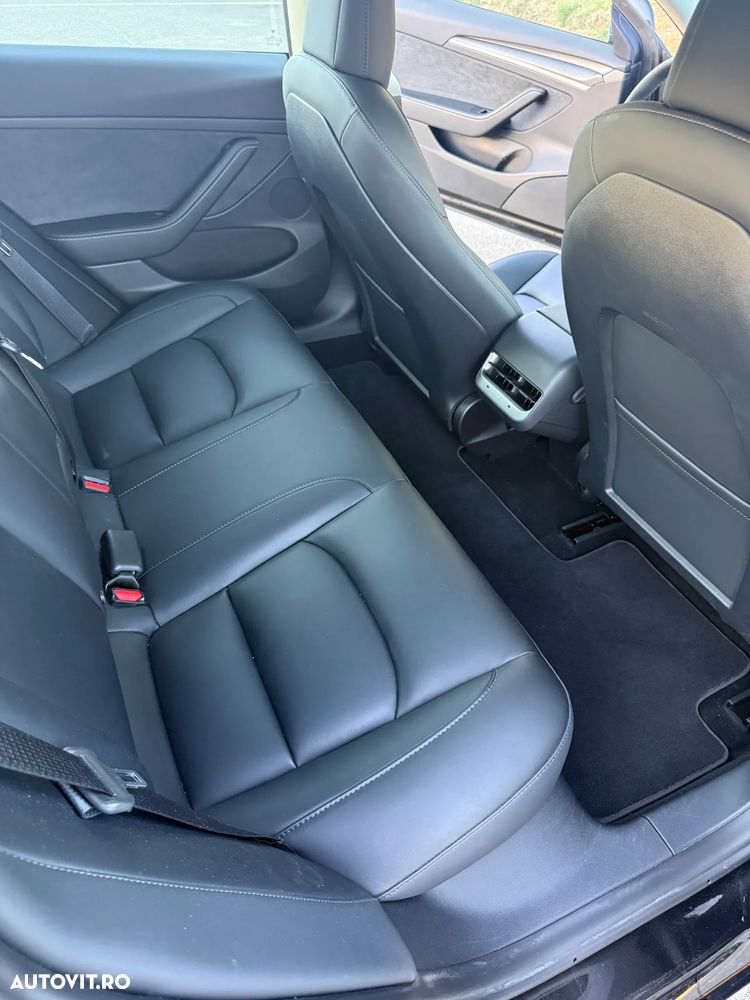 Tesla Model 3 Long Range AWD Premium - 12