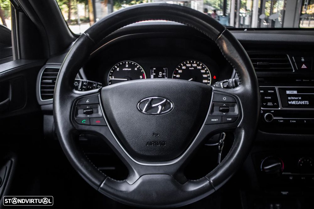 Hyundai i20 1.1 CRDi Comfort - 12