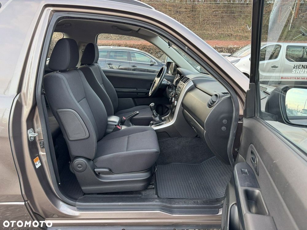 Suzuki Grand Vitara - 11