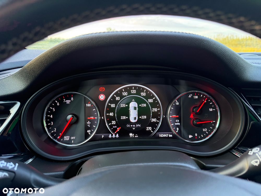 Opel Insignia 2.0 T 4x4 Innovation S&S - 16