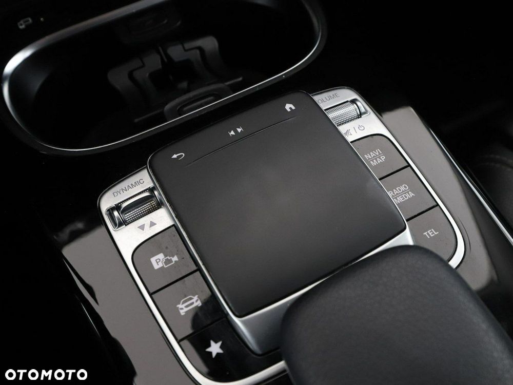 Mercedes-Benz Klasa A 220 7G-DCT Progressive - 31