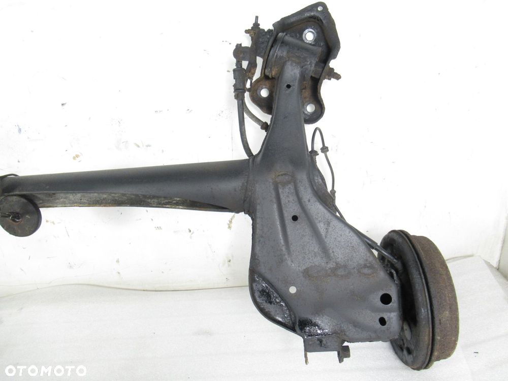 BELKA TYŁ FIAT GRANDE PUNTO HB - 3