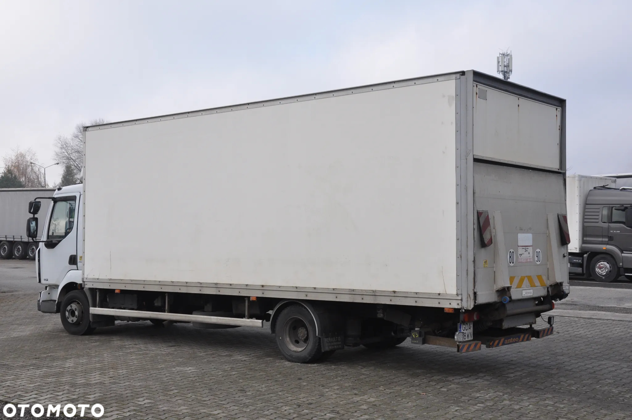Renault MIDLUM 190 KONTENR Z WINDĄ - 5