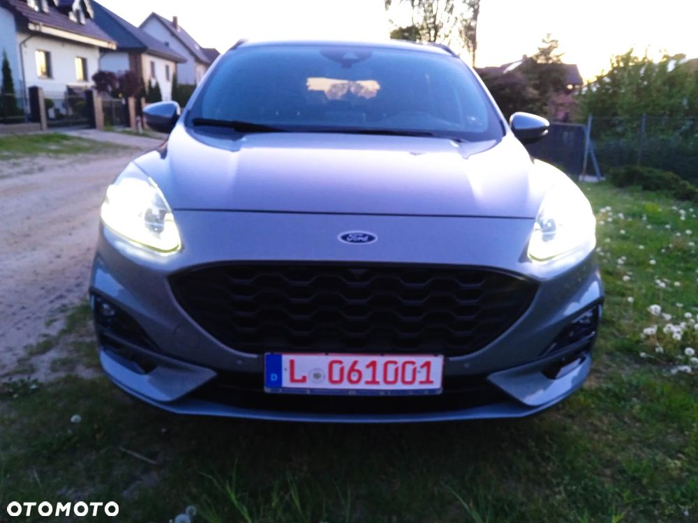 Ford Kuga 2.0 EcoBlue Hybrid ST-LINE X - 2