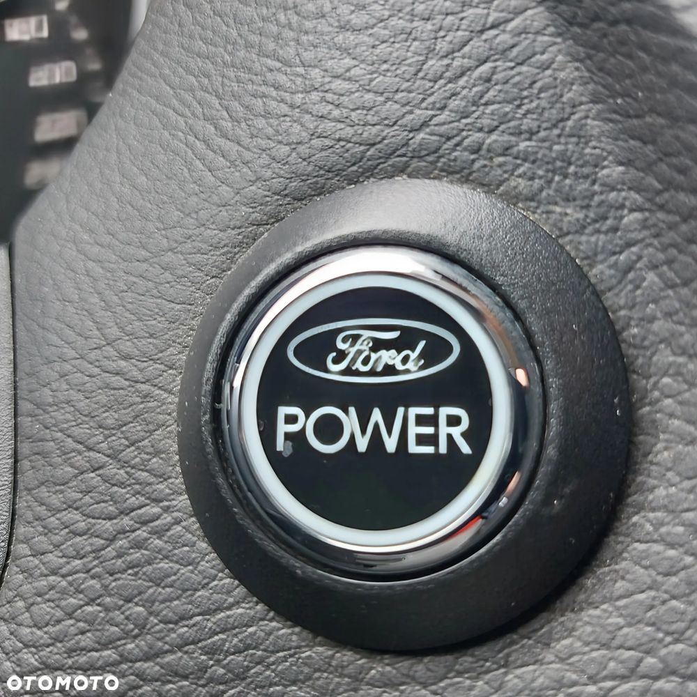 Ford Focus - 22