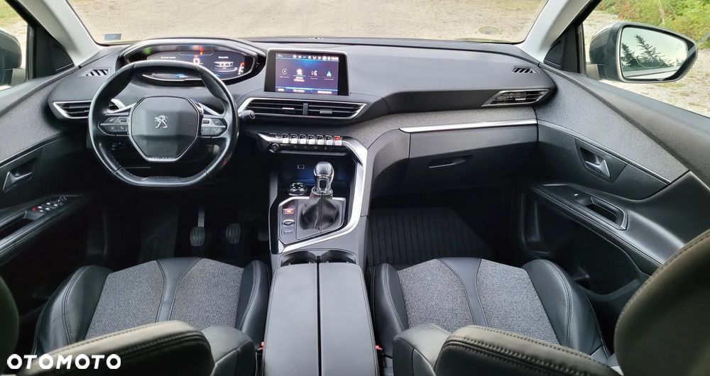 Peugeot 5008 1.6 BlueHDi Allure 7os - 27