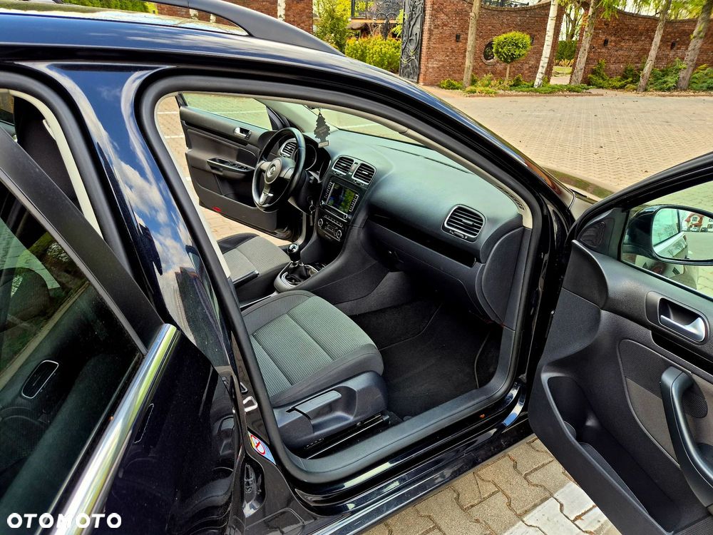 Volkswagen Golf 2.0 TDI DPF BlueMotion Technology Comfortline - 30