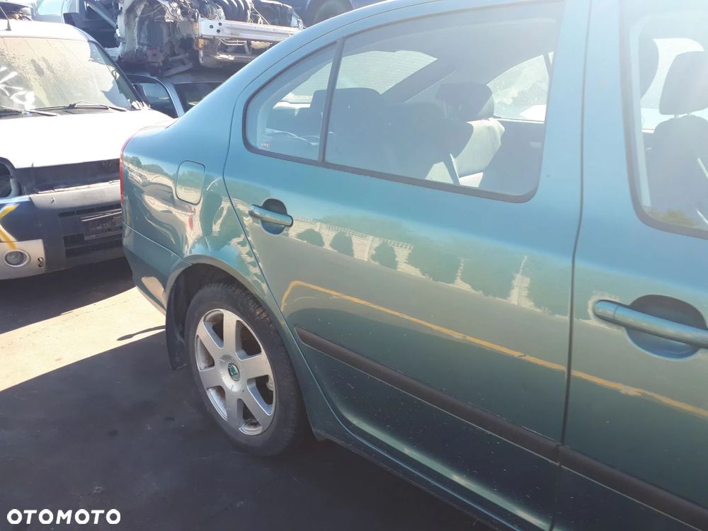 SKODA OCTAVIA II 04-08 LUSTERKO PRAWE LEWE 9598 - 5