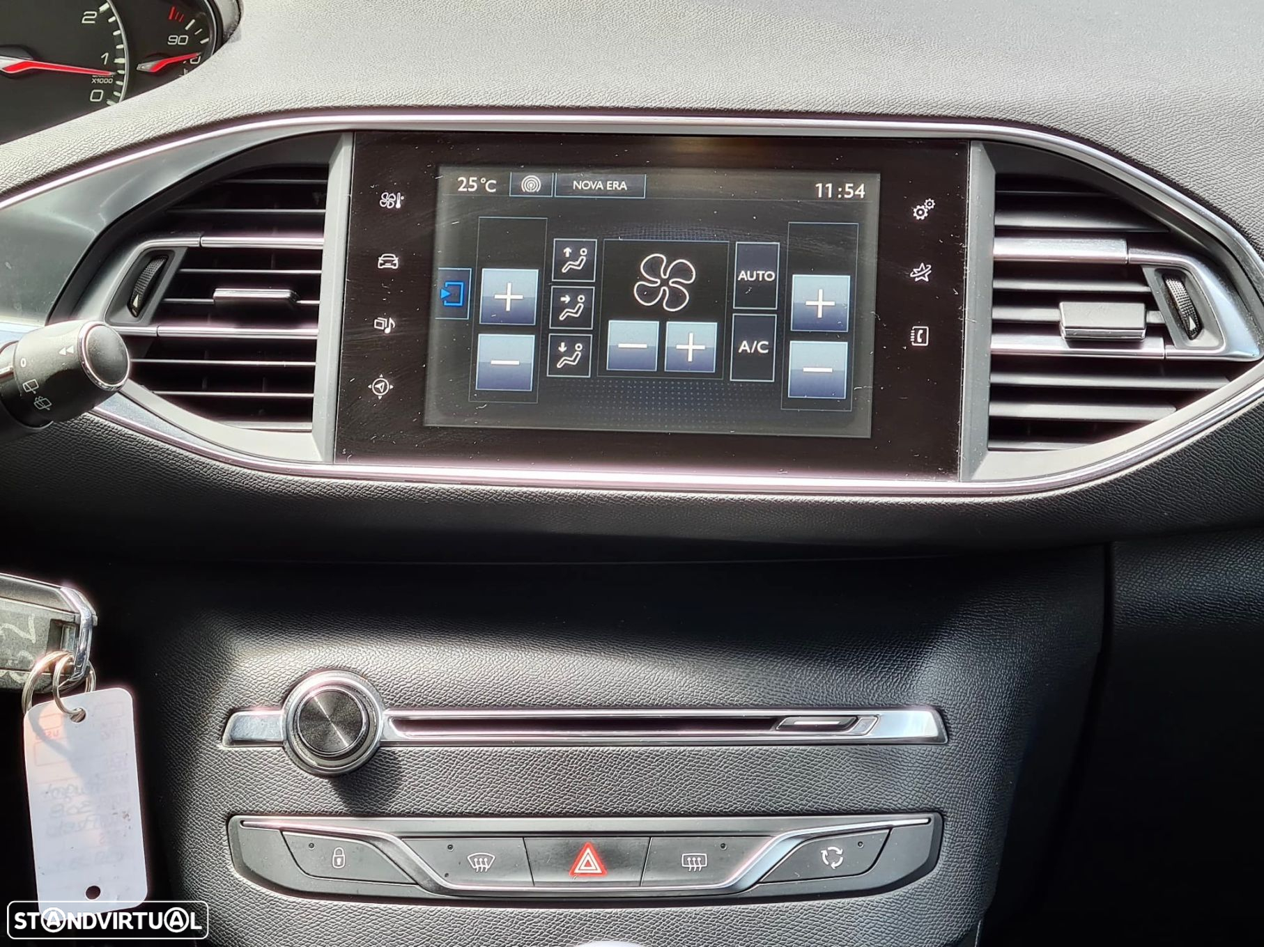 Peugeot 308 1.2 PureTech Allure J17 - 13