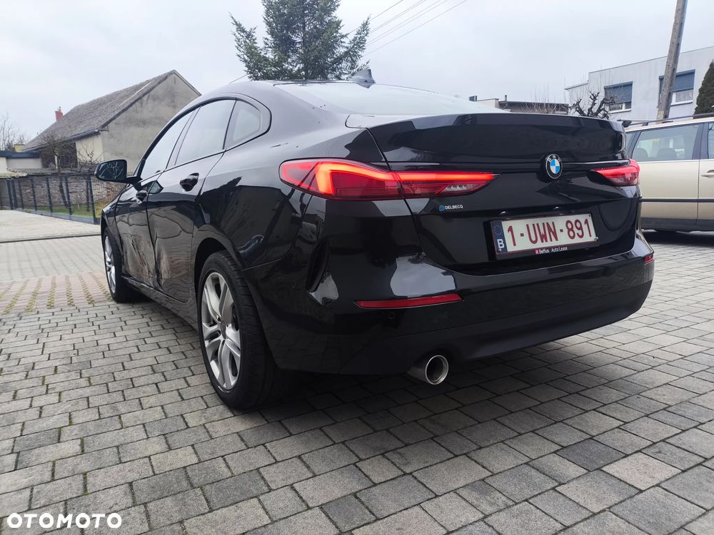 BMW Seria 2 216d - 9