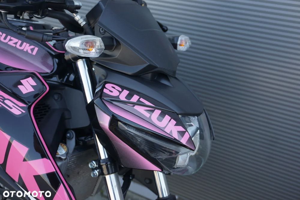 Suzuki GSX - 9