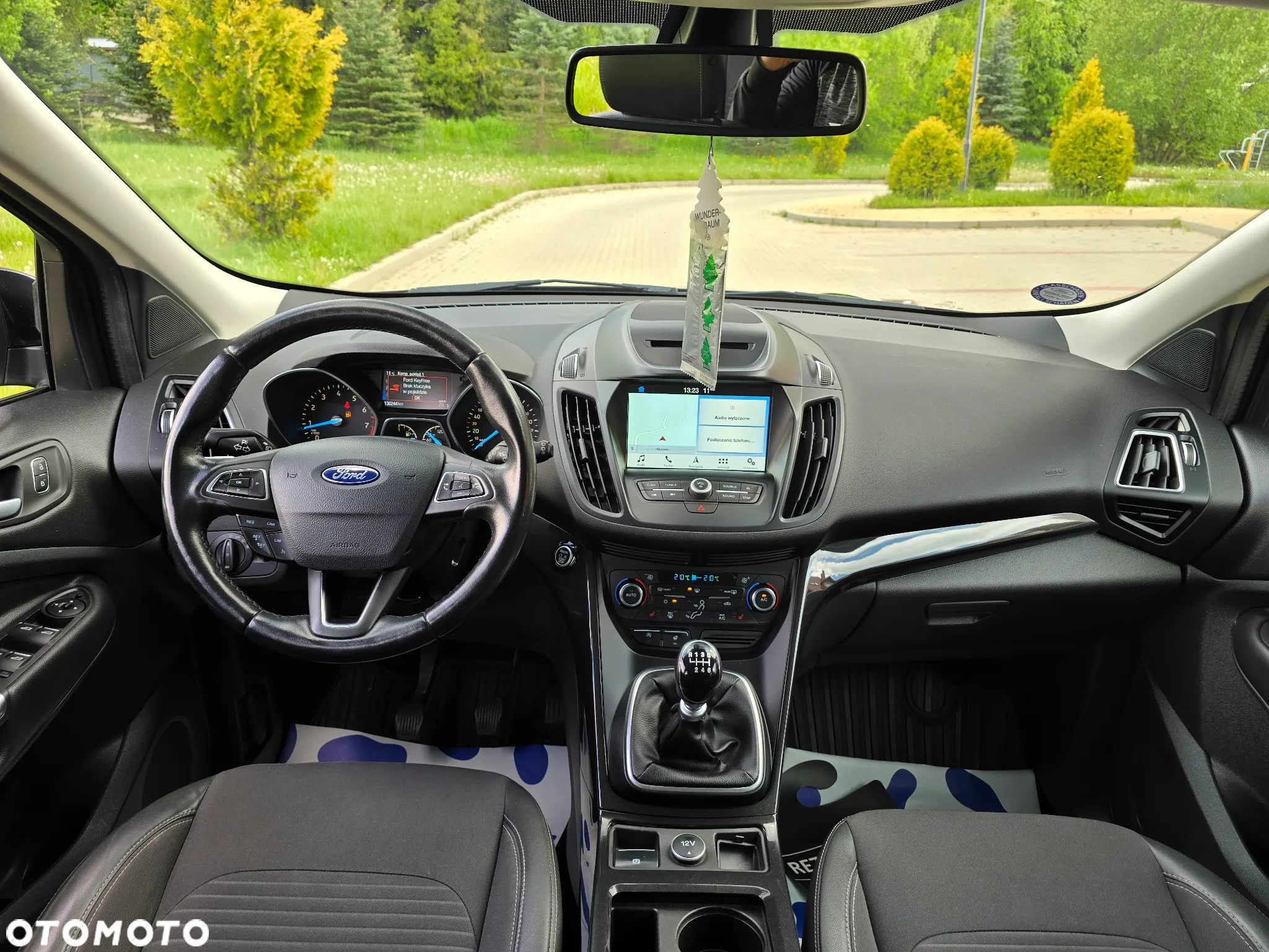 Ford Kuga 1.5 EcoBoost 2x4 SYNC - 28