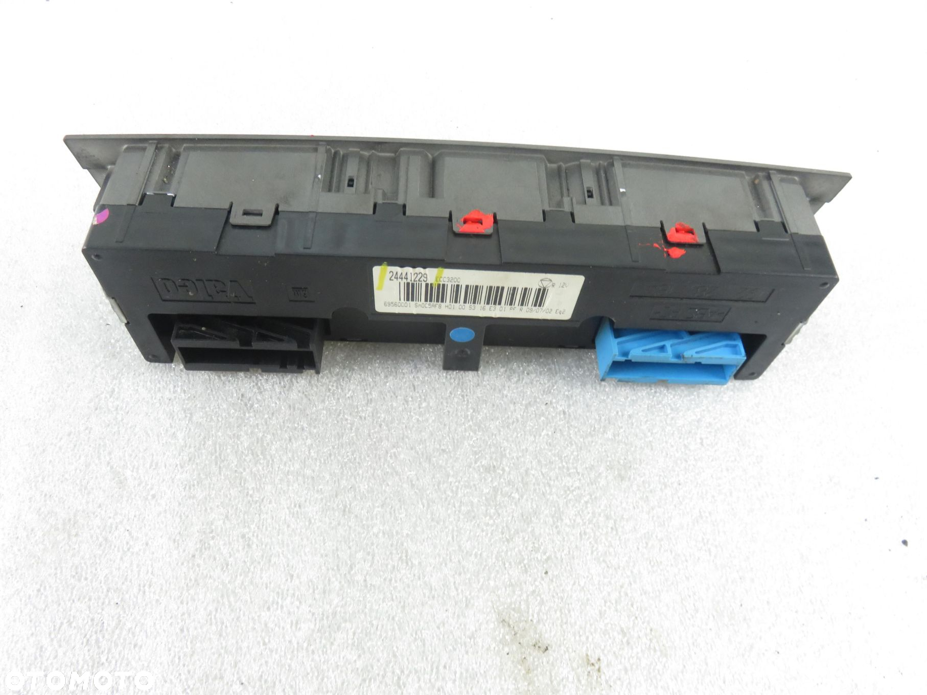 PANEL NAWIEWU Z AC OPEL VECTRA C GTS 24441229 - 2