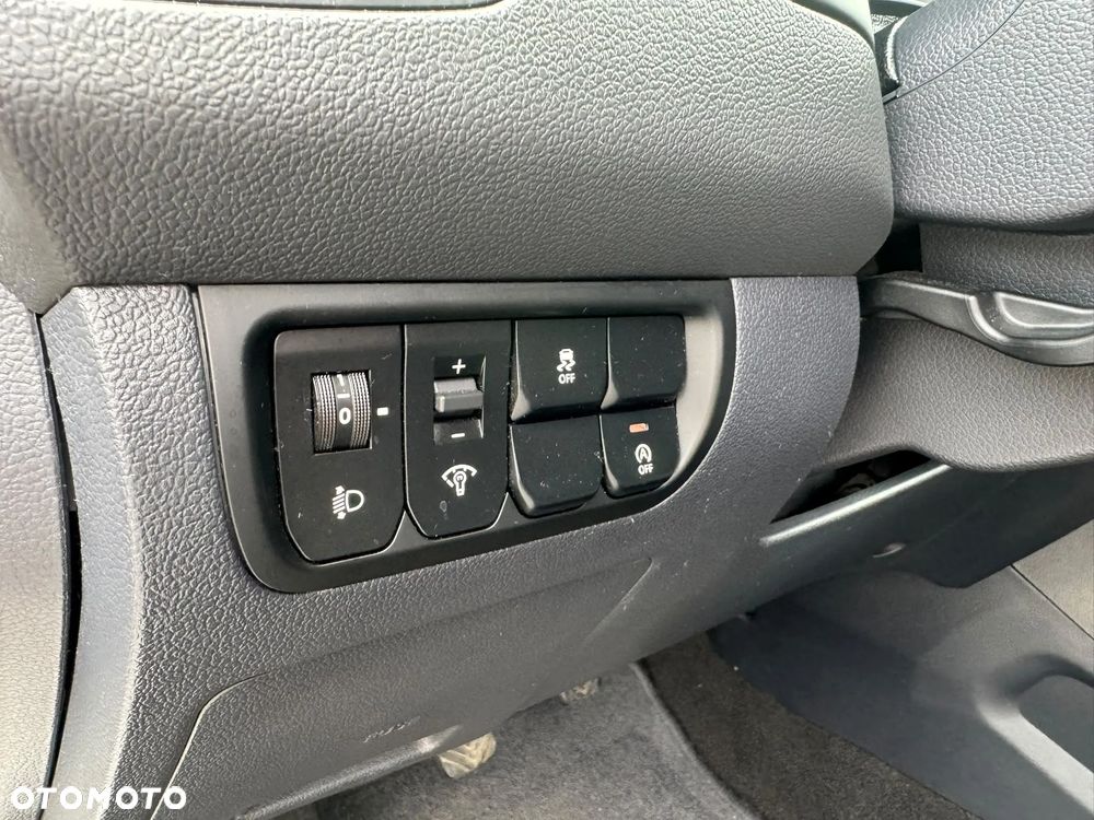 Kia Rio - 28
