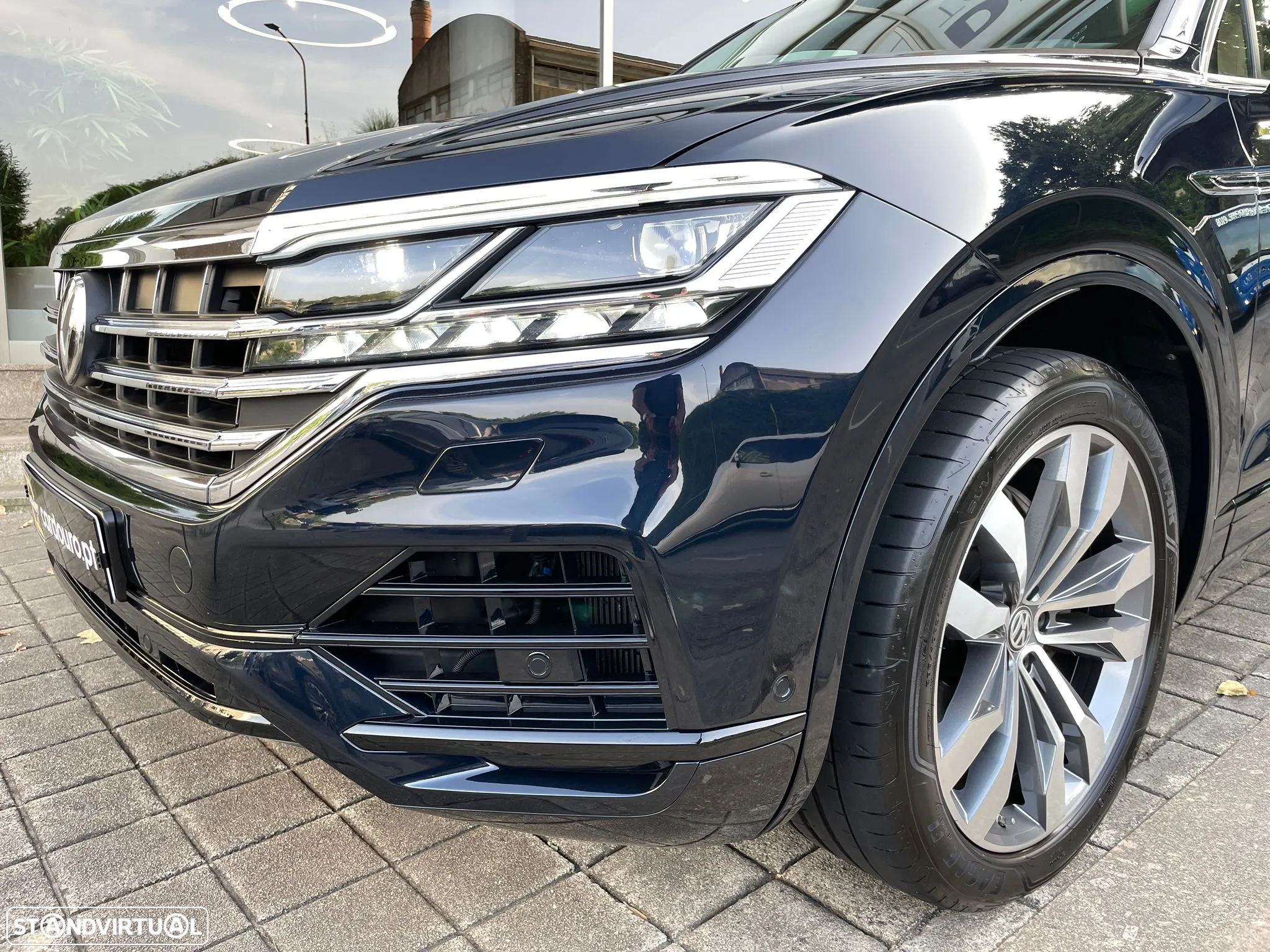 VW Touareg 3.0 TDI V6 Elegance Plus - 5