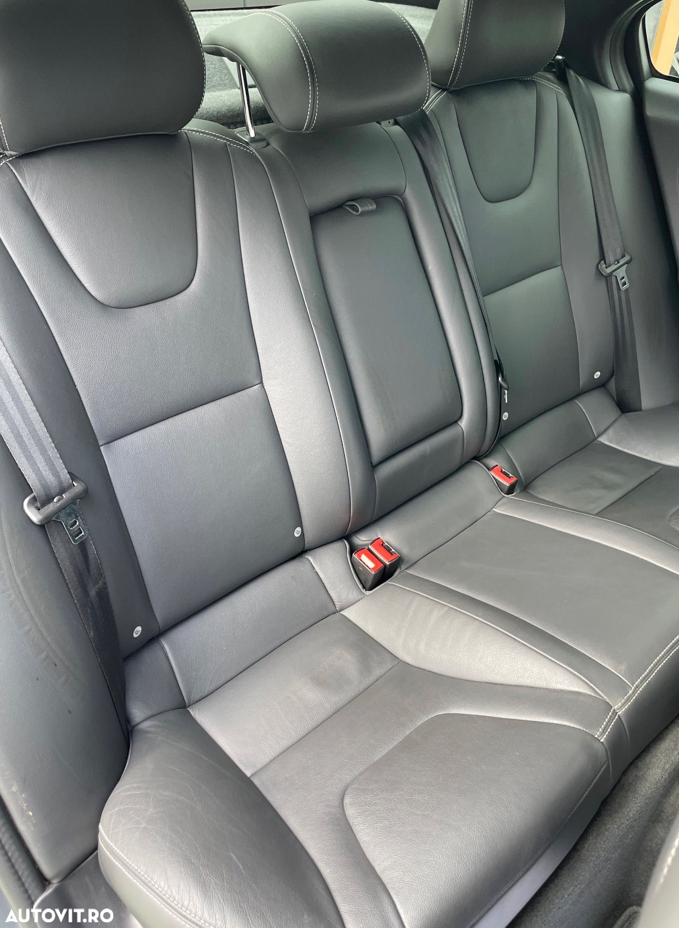 Volvo S60 D4 Geartronic Summum - 25