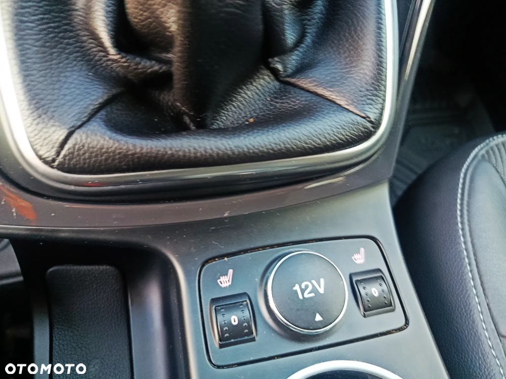 Ford Kuga 2.0 TDCi 4x2 Titanium - 30