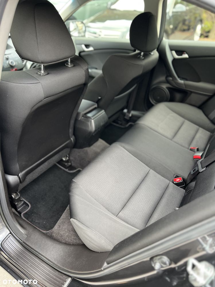 Honda Accord 2.0 Lifestyle - 11