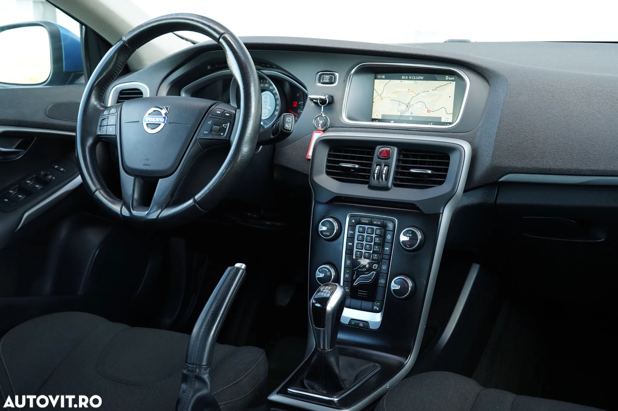 Volvo V40 D2 Kinetic - 13