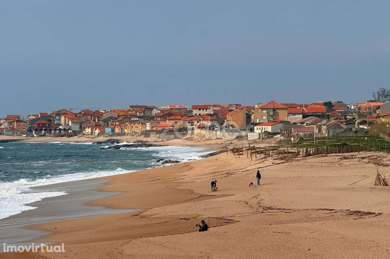 Lote para construção junto à praia, vista parcial de mar, Vila Chã ... - Grande imagem: 3/31