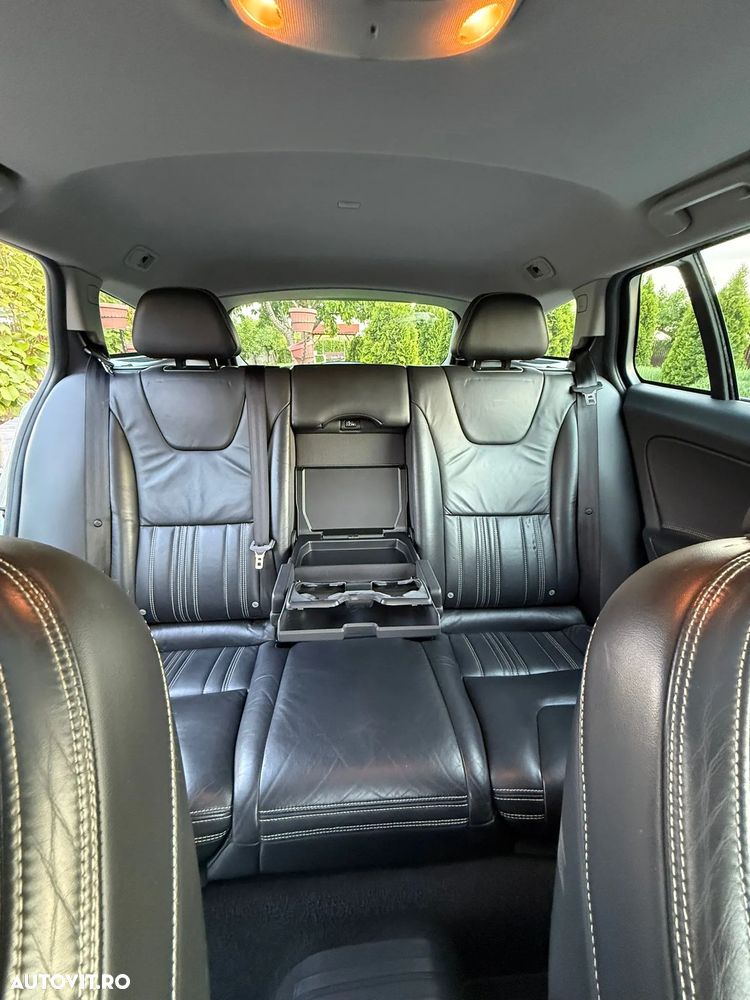 Volvo V60 - 19