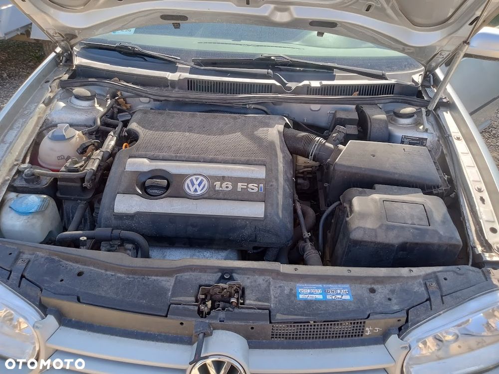 Volkswagen Golf - 2