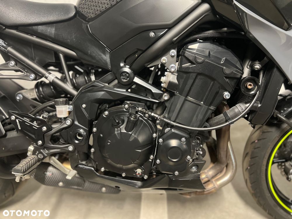 Kawasaki Z 900 - 5