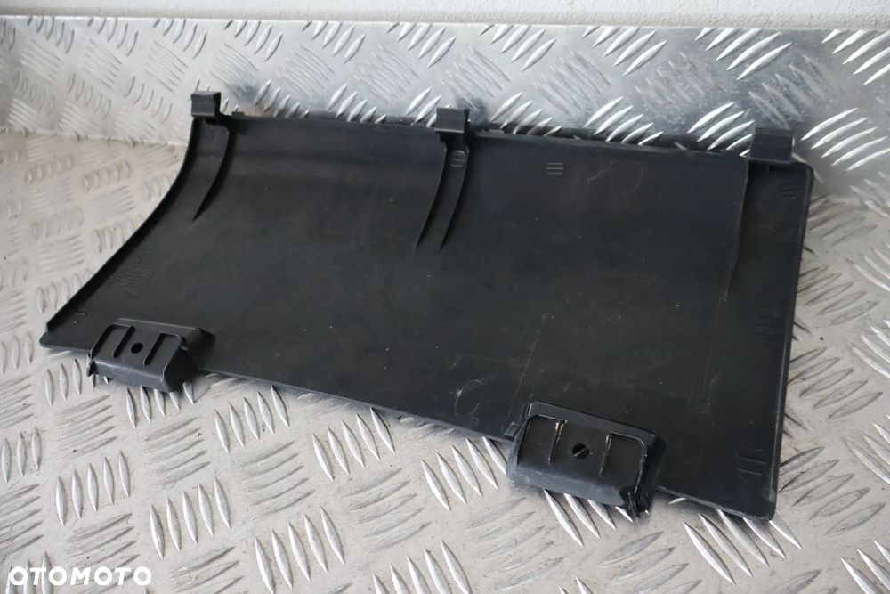 ZAŚLEPKA HAKA ZDERZAK TYŁ AUDI Q5 I 8R0807819H - 14