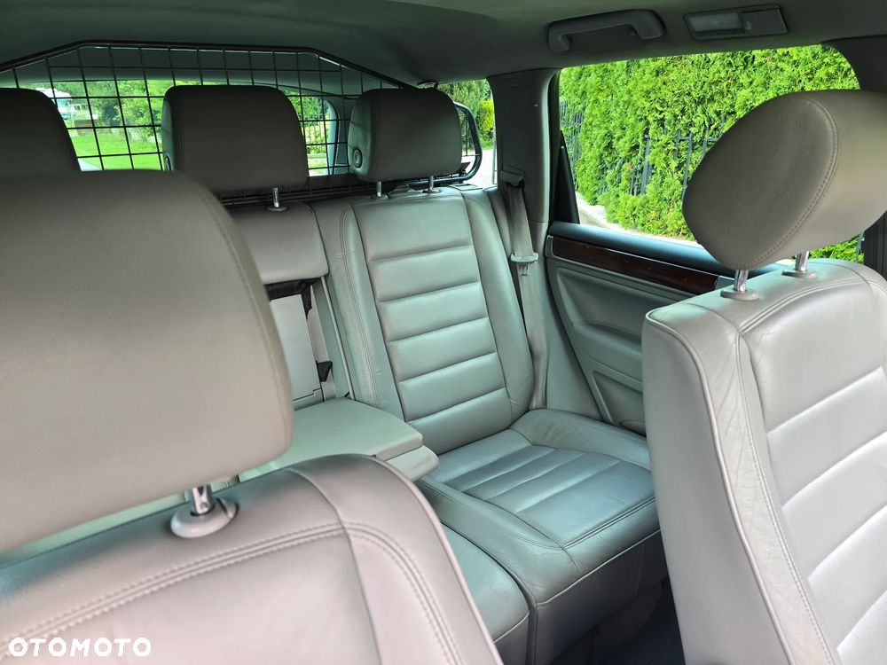 Volkswagen Touareg 2.5 R5 TDI Tiptr - 29